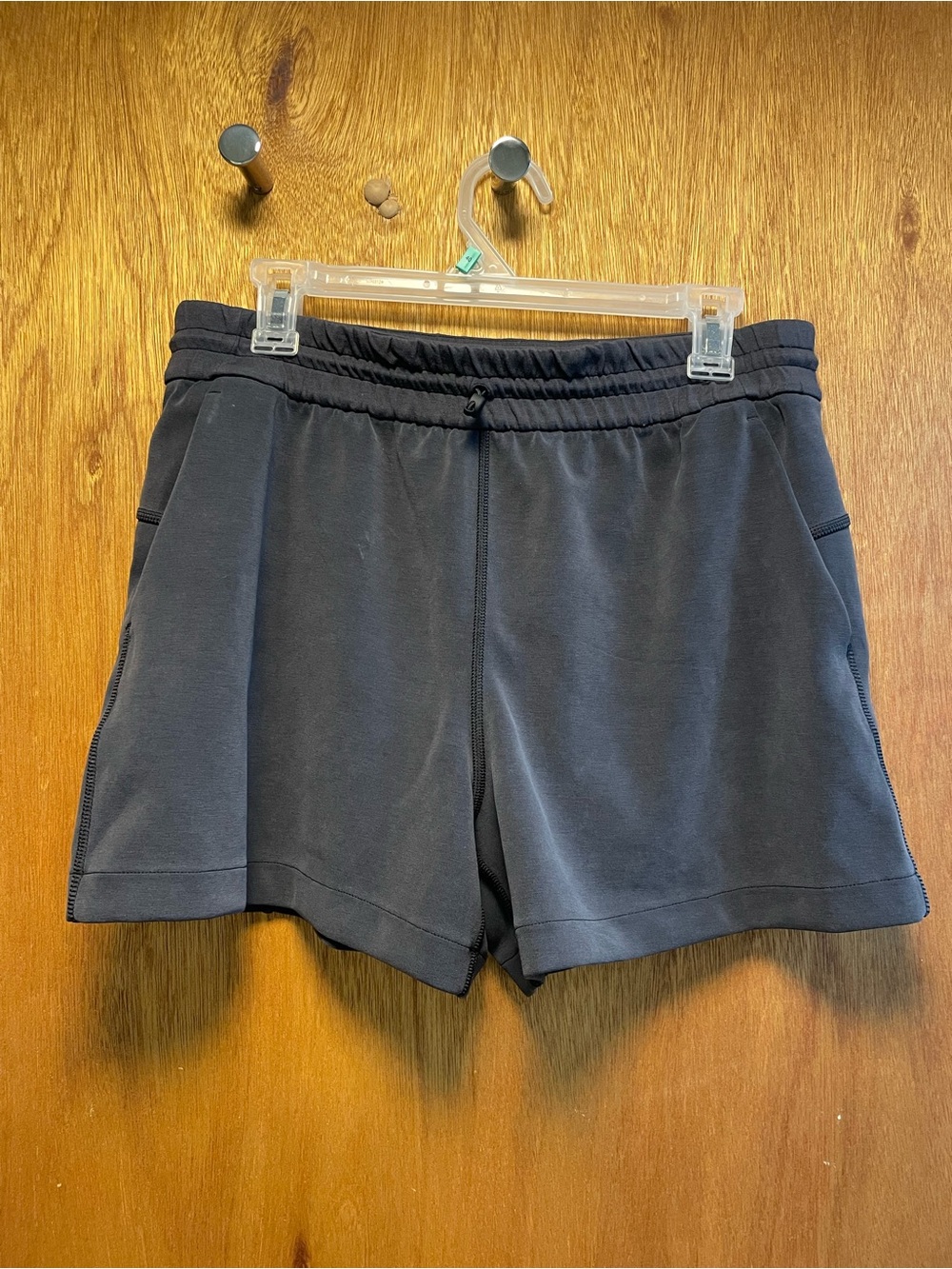 lululemon soft stream Shorts in Charcoal
